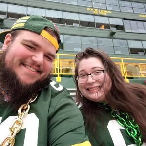 Meet your Posher, Carmen